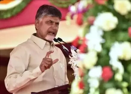 దెబ్బతిన్న ఏపీ బ్రాండ్ ను.. తిరిగి నిలబెడతాం! చంద్రబాబు దెబ్బతిన్న ఏపీ బ్రాండ్ ను.. తిరిగి నిలబెడతాం! చంద్రబాబు