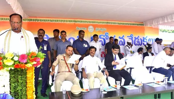 మురిసిన మువ్వన్నెల జెండా మురిసిన మువ్వన్నెల జెండా