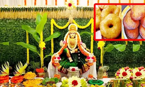 August 16: వరలక్ష్మి వ్రతానికి తప్పకుండా పెట్టాల్సిన నైవేద్యం.. ఆ రోజు చేయాల్సిన, చేయకూడని పనులు!