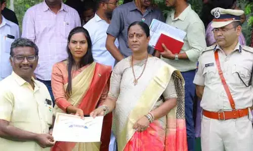 వరంగల్ అభివృద్ధికి కట్టుబడి ఉన్నాం.. స్వతంత్ర వేడుకల్లో కొండా సురేఖ