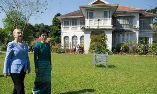 Aung San Suu Kyi: ఆంగ్ సాన్ సూకీ ఇల్లు వేలం
