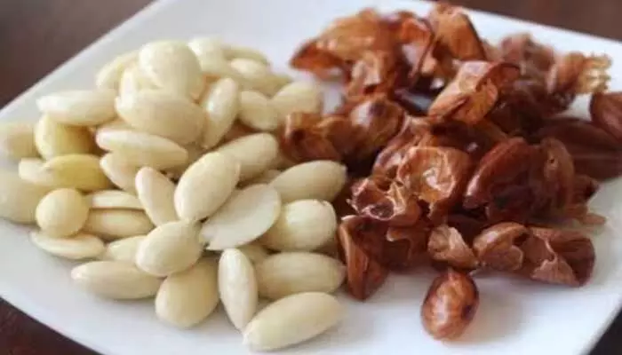 Health benefits : నానబెట్టిన బాదం తొక్కలతో అద్భుతం.. ఎన్ని ప్రయోజనాలో తెలుసా.. Health benefits : నానబెట్టిన బాదం తొక్కలతో అద్భుతం.. ఎన్ని ప్రయోజనాలో తెలుసా..