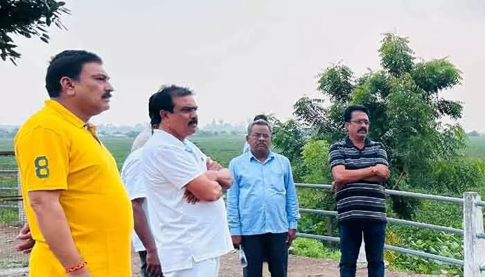 ఆదిలాబాద్ లో రూ.320 కోట్లతో అండర్ గ్రౌండ్ డ్రైనేజీ.. ఎమ్మెల్యే పాయల్ శంకర్ ఆదిలాబాద్ లో రూ.320 కోట్లతో అండర్ గ్రౌండ్ డ్రైనేజీ.. ఎమ్మెల్యే పాయల్ శంకర్