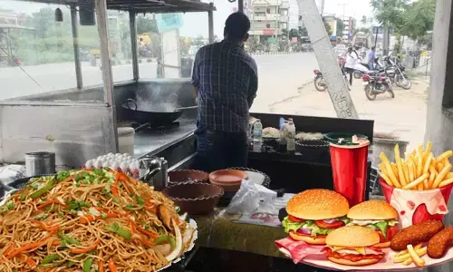 Fast Food: ఫాస్ట్ ఫుడ్‌.. పరేషాన్! నిషేధిత రంగులు కలిపిన ఆహారం విక్రయం