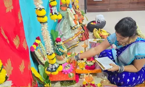 Varalakshmi Vratham: భర్త లేనివారు వరలక్ష్మి వ్రతం చేయొచ్చా? జ్యోతిష్య పండితులు ఏం చెబుతున్నారంటే?