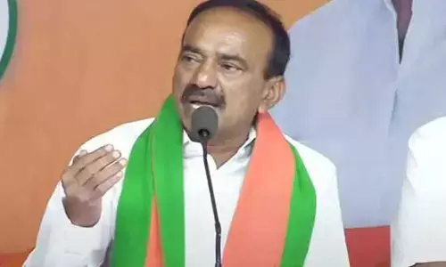 బీజేపీలో.. బీఆరెస్ విలీనం అనేది శుద్ధ అబద్ధం! బీజేపీ ఎంపీ ఈటల
