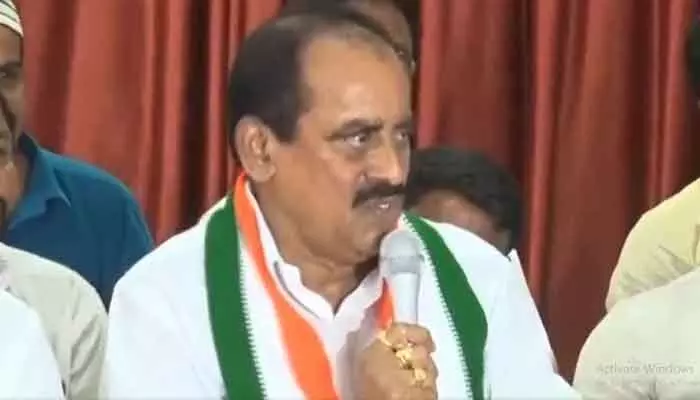 రాజేష్ కుటుంబానికి అండగా ఉంటా.. ఎమ్మెల్యే ప్రకాశ్ రెడ్డి హామీ రాజేష్ కుటుంబానికి అండగా ఉంటా.. ఎమ్మెల్యే ప్రకాశ్ రెడ్డి హామీ