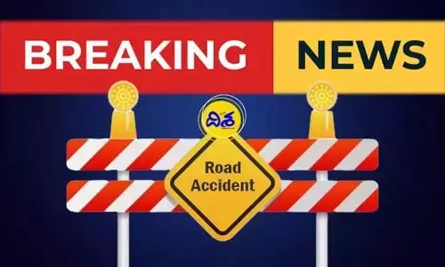 Road Accident: గద్వాల జిల్లాలో ఘోర రోడ్డు ప్రమాదం.. స్పాట్‌లోనే యువతి దుర్మరణం