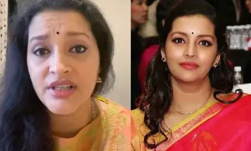 Renu Desai: మీ కొడుకుకు స్త్రీలను గౌరవించడం  నేర్పించండి.. నెట్టింట దుమారం రేపుతున్న రేణు దేశాయ్ సంచలన పోస్ట్