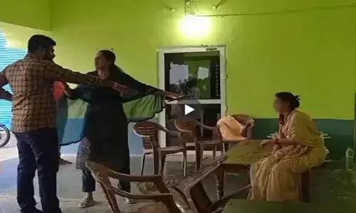 Wife Caught Husband : ఓ రాజకీయ నాయకుడు అనుచరుడి వివాహేతర సంబంధం! రెడ్ హ్యాండెడ్‌గా పట్టుకున్న భార్య