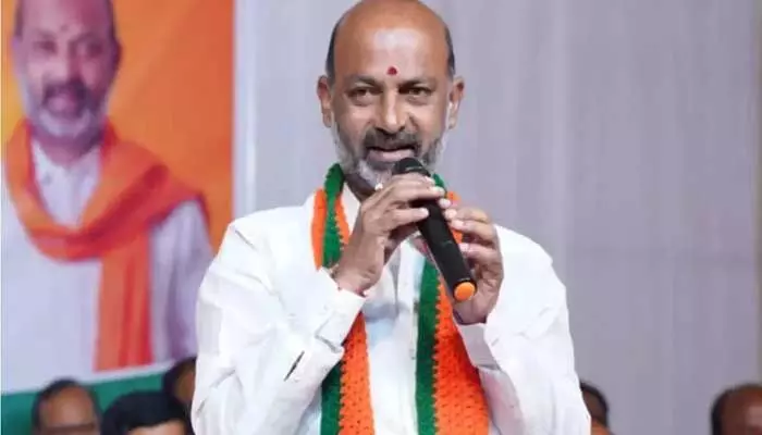 బీఆరెస్.. గంగలో కలిసిన పార్టీ.! బండి సంజయ్ బీఆరెస్.. గంగలో కలిసిన పార్టీ.! బండి సంజయ్