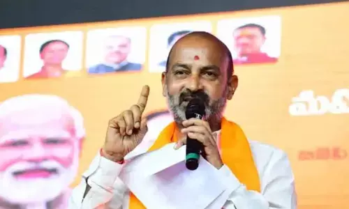 సీఎం రేవంత్‌‌ను బీజేపీలో చేర్చుకుంటాం.. బండి సంజయ్ ఓపెన్ స్టేట్‌మెంట్
