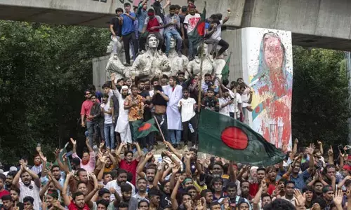 Bangladesh: బంగ్లాదేశ్‌లో విద్యా సంస్థల ఓపెన్.. నెల రోజుల తర్వాత పున:ప్రారంభం