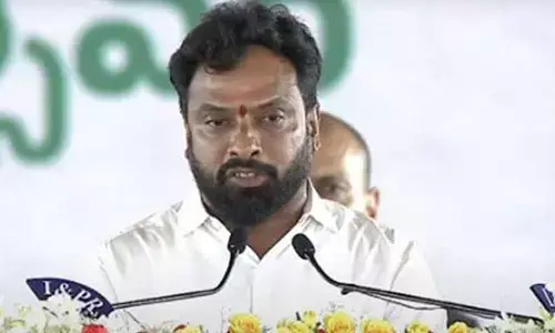 వైసీపీలో ఆ 10 మంది ఎమ్మెల్యేలు కూడా మిగలరు.. మంత్రి వాసంశెట్టి సంచలన వ్యాఖ్యలు