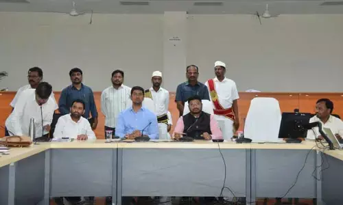 రుణమాఫీపై వినతుల కోసం మండలానికో అధికారిః కలెక్టర్ రిజ్వాన్ భాషా షేక్