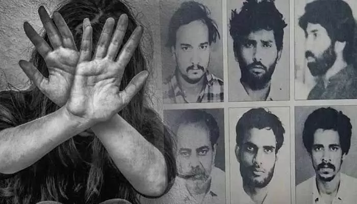 32 ఏళ్ల కిందటి సామూహిక లైంగిక దాడి కేసు.. నిందితులకు జీవిత ఖైదు విధించిన కోర్టు 32 ఏళ్ల కిందటి సామూహిక లైంగిక దాడి కేసు.. నిందితులకు జీవిత ఖైదు విధించిన కోర్టు