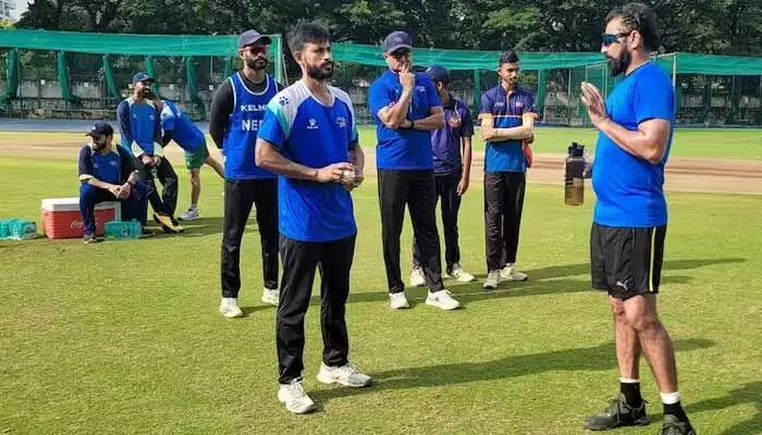 నేపాల్ క్రికెటర్లకు.. టీమిండియా ఫాస్ట్ బౌలర్ సూచనలు నేపాల్ క్రికెటర్లకు.. టీమిండియా ఫాస్ట్ బౌలర్ సూచనలు