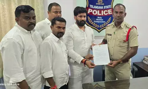 COMPLAINT ON KTR: సీఎం రేవంత్ రెడ్డిపై కేటీఆర్ అనుచిత వ్యాఖ్యలు.. పోలీసులకు కాంగ్రెస్ ఫిర్యాదు