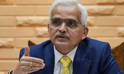 Banks: లోన్‌లు, డిపాజిట్ల వృద్ధి మధ్య అంతరంపై బ్యాంకులకు ఆర్‌బీఐ గవర్నర్ హెచ్చరిక