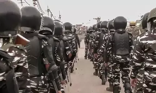 Jammu Kashmir: కశ్మీర్‌లో 300 కంపెనీల బలగాల మోహరింపు.. ఎన్నికల నేపథ్యంలో కేంద్రం నిర్ణయం !