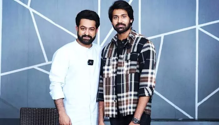 NTR: ఎన్టీఆర్ ఇంట్లో అలా ఉంటారంటూ షాకింగ్ విషయాలు రివీల్ చేసిన ఆయన బావమరిది! NTR: ఎన్టీఆర్ ఇంట్లో అలా ఉంటారంటూ షాకింగ్ విషయాలు రివీల్ చేసిన ఆయన బావమరిది!