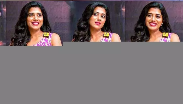 దర్శకులు హీరోయిన్లలో వాటినే చూస్తారు.. సీక్రెట్ బయటపెట్టిన యంగ్ బ్యూటీ (వీడియో) దర్శకులు హీరోయిన్లలో వాటినే చూస్తారు.. సీక్రెట్ బయటపెట్టిన యంగ్ బ్యూటీ (వీడియో)