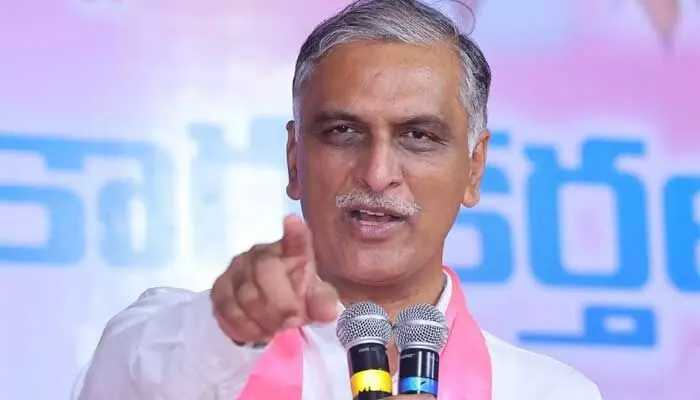 పాలన గాలికొదిలేసి ప్రభుత్వం రాజకీయాలు.. మాజీ మంత్రి హరీష్ రావు పాలన గాలికొదిలేసి ప్రభుత్వం రాజకీయాలు.. మాజీ మంత్రి హరీష్ రావు