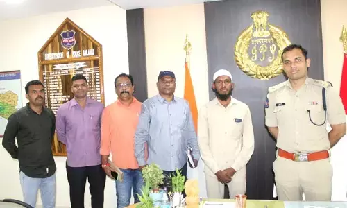 సైబర్ నేరాలపై ప్రజల్లో అవగాహన అవసరం