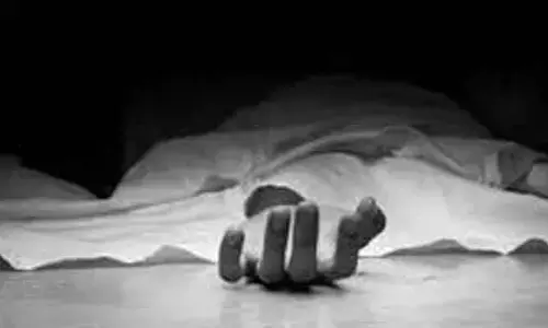 పాముకాటుతో బాలుడు మృతి