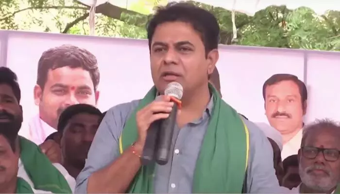 KTR: రుణమాఫీ నుంచి తప్పించుకునే ప్రయత్నం చేస్తున్న సర్కార్: కేటీఆర్ ఘాటు వ్యాఖ్యలు KTR: రుణమాఫీ నుంచి తప్పించుకునే ప్రయత్నం చేస్తున్న సర్కార్: కేటీఆర్ ఘాటు వ్యాఖ్యలు