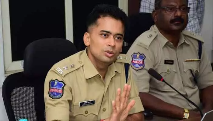 కేసుల్లో శిక్షల శాతం పెంచాలిః ఎస్పీ అఖిల్ మహాజన్ కేసుల్లో శిక్షల శాతం పెంచాలిః ఎస్పీ అఖిల్ మహాజన్