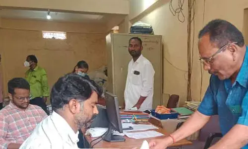 రాజన్న ఆలయంలో ఏసీబీ సోదాలు