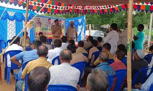 ఆటో డ్రైవర్లు ట్రాఫిక్ రూల్స్ పాటించాలి : ఎస్పీ రోహిత్ రాజు