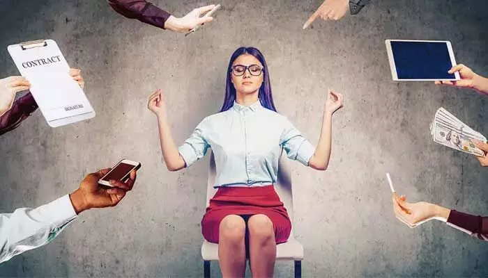 Right to disconnect: డ్యూటీ తర్వాత మీ బాస్ ను మర్చిపోండి.. త్వరలో అక్కడ రైట్ టూ డిస్ కనెక్ట్ చట్టం Right to disconnect: డ్యూటీ తర్వాత మీ బాస్ ను మర్చిపోండి.. త్వరలో అక్కడ రైట్ టూ డిస్ కనెక్ట్ చట్టం