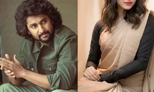 పెళ్లైనా ఓకే అంటూ స్టేజి మీదే నానికి హగ్ ఇచ్చిన బిగ్‌బాస్ బ్యూటీ - నెట్టింట వైరల్ అవుతున్న వీడియో