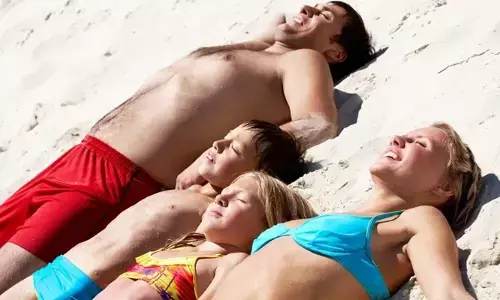 Sun bath therapy : సన్ బాత్ థెరపీ అంటే ఏమిటి..? దీనితో కలిగే ప్రయోజనాలు