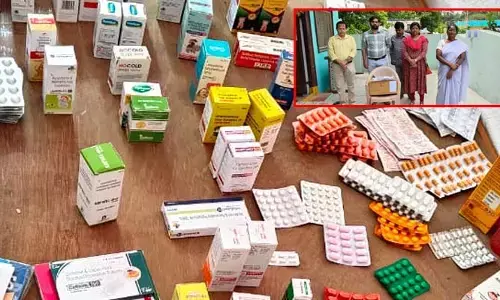 అర్హత లేకున్నా వైద్యుడిగా చెలామణి