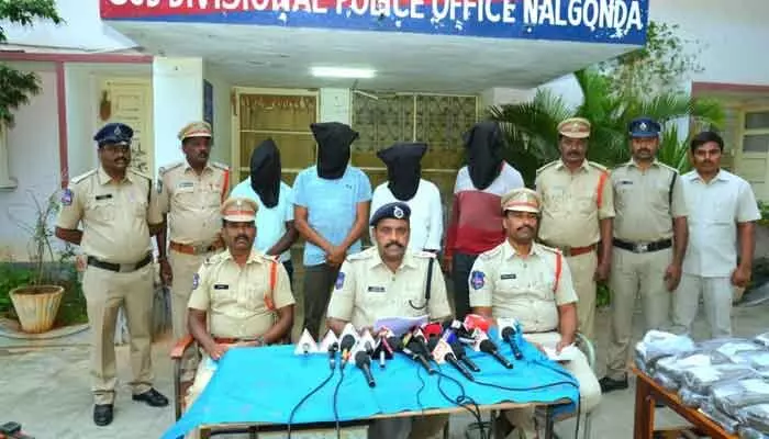 163 కిలోల గంజాయి పట్టివేత 163 కిలోల గంజాయి పట్టివేత