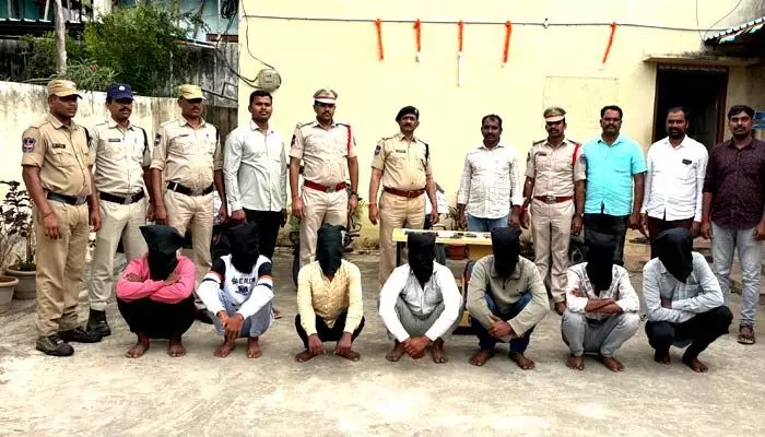 తనపై చెడుగా ప్రచారం చేస్తున్నాడనే బీటెక్ విద్యార్థి హత్య తనపై చెడుగా ప్రచారం చేస్తున్నాడనే బీటెక్ విద్యార్థి హత్య