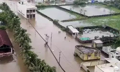 Gujarath Rains: గుజరాత్‌లో భారీ వర్షాలు.. రెడ్ అలర్ట్ జారీ చేసిన ఐఎండీ