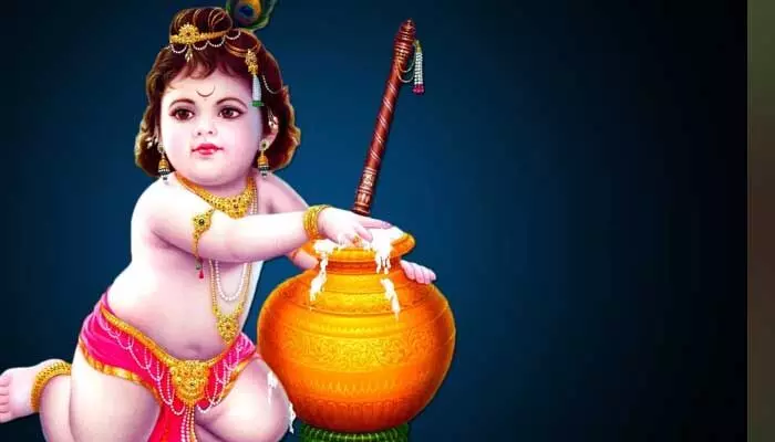 Sri Krishna Janmashtami : శ్రీ కృష్ణ జన్మాష్టమి.. ఈ కథను వింటే కోరికలన్నీ నెరవేరతాయట..! Sri Krishna Janmashtami : శ్రీ కృష్ణ జన్మాష్టమి.. ఈ కథను వింటే కోరికలన్నీ నెరవేరతాయట..!