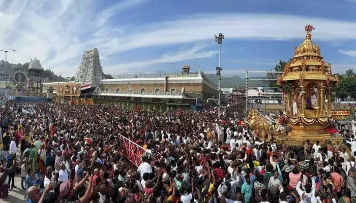 Tirumala: ఫిబ్రవరి నెల శ్రీవారి ఆర్జిత సేవా టికెట్లు విడుదల Tirumala: ఫిబ్రవరి నెల శ్రీవారి ఆర్జిత సేవా టికెట్లు విడుదల