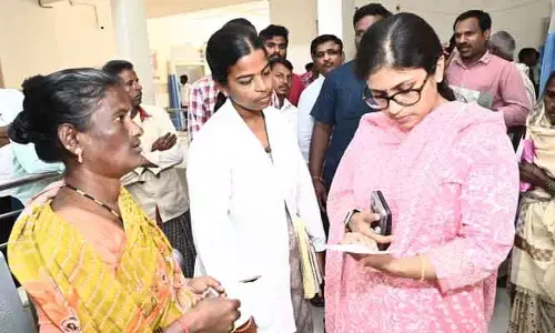 విధుల్లో నిర్లక్ష్యం చేస్తే చర్యలు తప్పవుః కలెక్టర్ సిక్తా పట్నాయక్