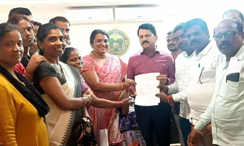 సమగ్ర శిక్ష ఉద్యోగుల బదిలీలు చేపట్టండి