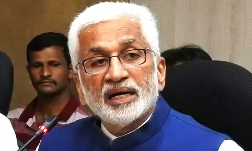 జగన్ నాయకత్వంలోనే పని చేస్తా.. పార్టీ మార్పుపై స్పందించిన విజయసాయిరెడ్డి