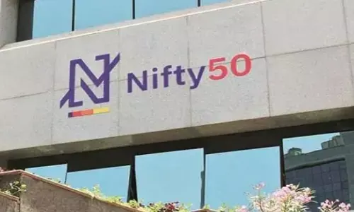Stock Market: ఒడిదుడుకుల మధ్య కొత్త గరిష్ఠాలకు నిఫ్టీ