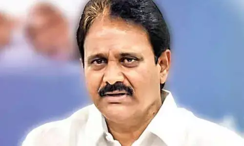 అన్నీ మీడియాకు చెప్పుకోలేను.. రాజీనామాకు ముందు మోపిదేవి సంచలన వ్యాఖ్యలు