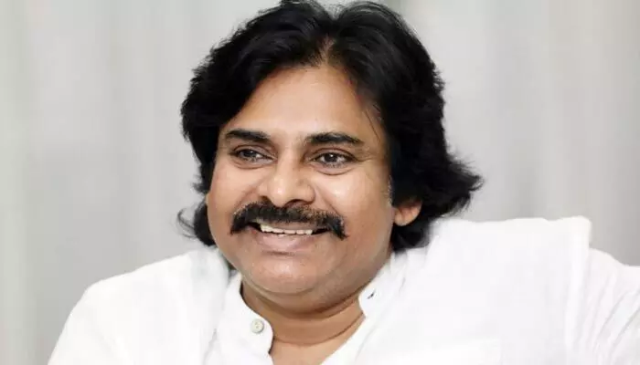 Pawan Kalyan: మహిళలకు పసుపు కుంకుమ కానుకగా నేడు చీరలు పంపిణీ చేయనున్న డిప్యూటీ సీఎం..! Pawan Kalyan: మహిళలకు పసుపు కుంకుమ కానుకగా నేడు చీరలు పంపిణీ చేయనున్న డిప్యూటీ సీఎం..!