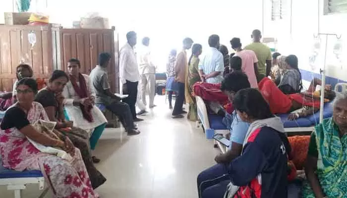 పేరుకే పెద్దాస్పత్రి.. సౌకర్యాలు మాత్రం కరువు... పేరుకే పెద్దాస్పత్రి.. సౌకర్యాలు మాత్రం కరువు...