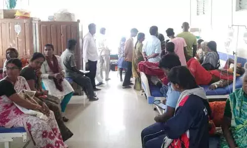 పేరుకే పెద్దాస్పత్రి.. సౌకర్యాలు మాత్రం కరువు...